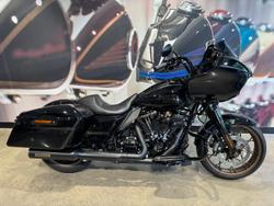 Harley-Davidson Road Glide Special ST 117 (fltrxst)
