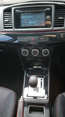 2017 Mitsubishi Lancer