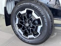 2025 Nissan Navara ST-X D23 MY25 4X4 Dual Range White Pearl