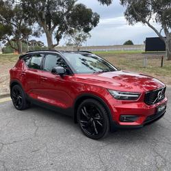 2021 Volvo XC40 T5 R-Design