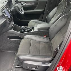 2021 Volvo XC40 T5 R-Design