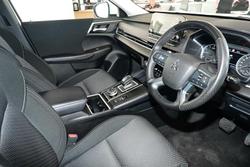 2024 Mitsubishi Outlander LS