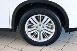 2024 Mitsubishi Outlander ES