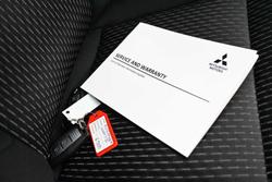 2024 Mitsubishi Outlander ES