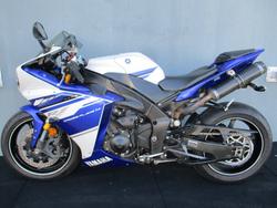 2014 Yamaha YZF-R1 BLUE
