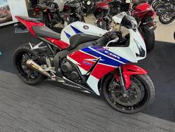 2015 Honda CBR1000RR FireBlade Fireblade White