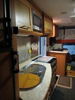 2009 Winnebago Longreach
