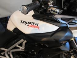 2011 Triumph Tiger 800 ABS Tiger White