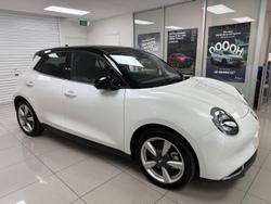 2025 GWM Ora Lux ES11 Hamilton White / Black Roof