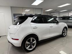 2025 GWM Ora Lux ES11 Hamilton White / Black Roof