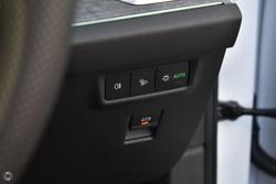 2025 SKODA Kodiaq 140TSI Select PS MY25 4X4 Moon White