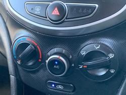 2016 Hyundai Accent Active