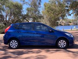 2016 Hyundai Accent Active