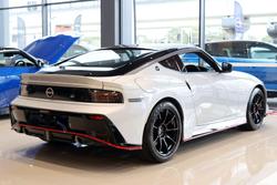 2025 Nissan Z NISMO Z34 MY25 Ivory Pearl with Super Black Roof