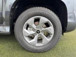 2024 Mitsubishi Pajero Sport GLX