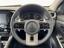 2024 Mitsubishi Pajero Sport GLX