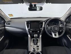 2024 Mitsubishi Pajero Sport GLX