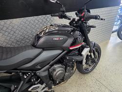 2023 Triumph TRIDENT 660 BLACK