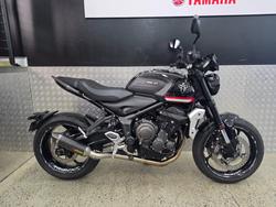 Triumph Trident 660