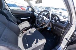 2017 Suzuki Swift GL Navigator