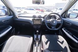 2017 Suzuki Swift GL Navigator