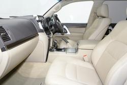 2020 Toyota Landcruiser VX