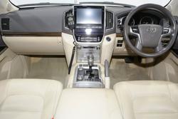 2020 Toyota Landcruiser VX