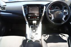 2023 Mitsubishi Pajero Sport GLS