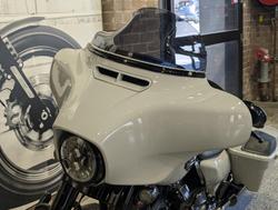 2020 Harley-Davidson CVO Street Glide 117 (FLHXSE) Touring