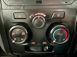 2017 Isuzu D-MAX SX MY17 4X4 Dual Range Splash White