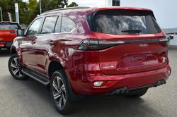 2025 Isuzu MU-X LS-T