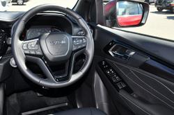 2025 Isuzu MU-X LS-T