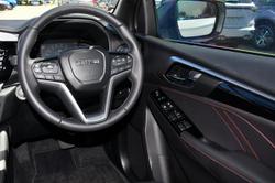 2025 Isuzu MU-X X-TERRAIN