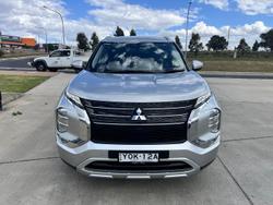 2024 Mitsubishi Outlander LS