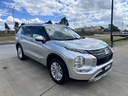 2024 Mitsubishi Outlander LS