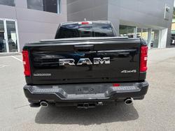 2025 RAM 1500 Laramie Sport Hurricane SO RamBox DT MY25 4X4 Dual Range Diamond Black