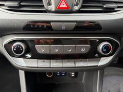 2017 Hyundai i30 Active PD MY18 Marina Blue