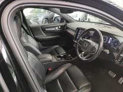 2021 Volvo XC40 T5 R-Design MY21 AWD Onyx Black