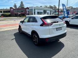 2024 Mitsubishi Eclipse Cross PHEV ES