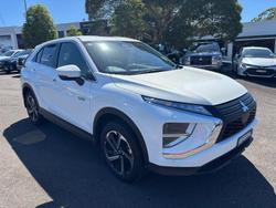 2024 Mitsubishi Eclipse Cross PHEV ES