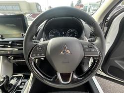 2024 Mitsubishi Eclipse Cross PHEV ES