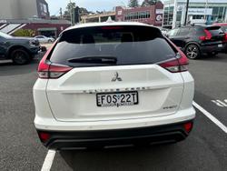 2024 Mitsubishi Eclipse Cross PHEV ES