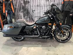 Harley-Davidson FLHX Street Glide (117)