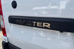 2024 Renault Master Pro LWB FWD (110kW) L3H2