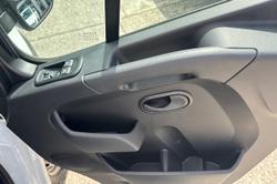 2024 Renault Master Pro LWB FWD (110kW) L3H2