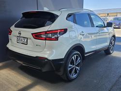 2017 Nissan QASHQAI ST-L