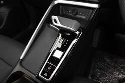 2025 MG ZS Essence Turbo