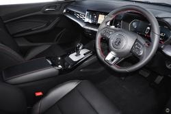 2025 MG MG5 Essence MY25 Black Pearl