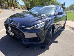 2025 MG MG5 Essence MY25 Black Pearl