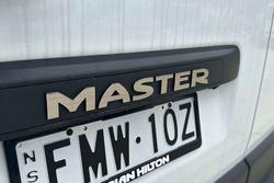 2024 Renault Master Pro 110kW